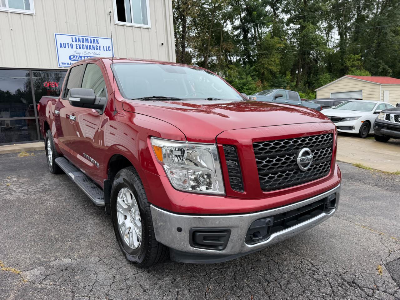 Nissan Titan SV Crew Cab 4WD 2019