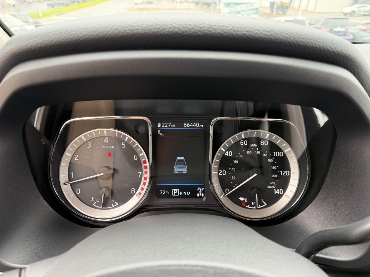 Nissan Titan SV Crew Cab 4WD 2019