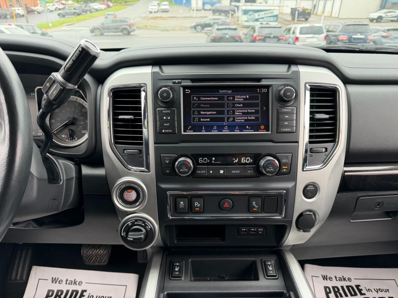 Nissan Titan SV Crew Cab 4WD 2019