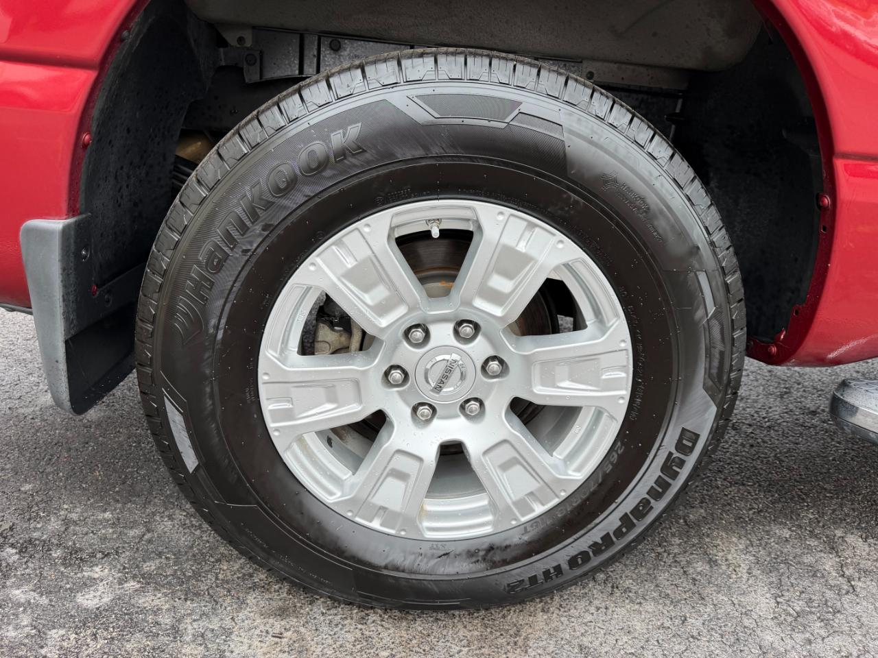 Nissan Titan SV Crew Cab 4WD 2019