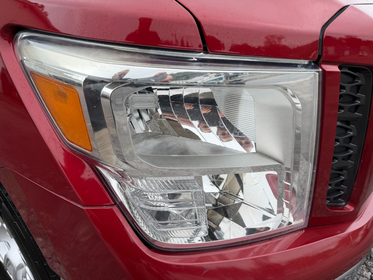 Nissan Titan SV Crew Cab 4WD 2019