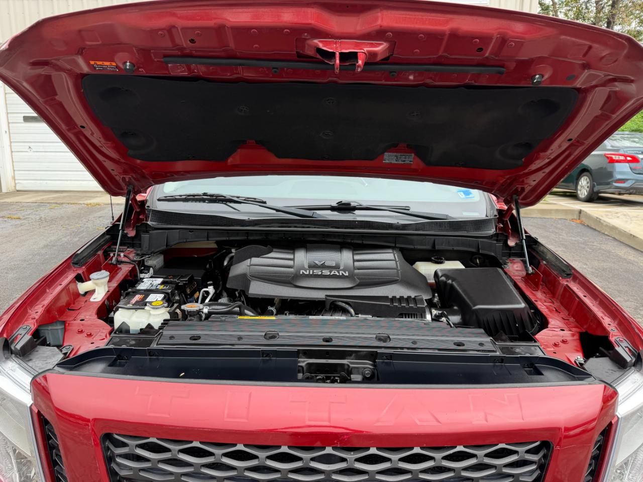 Nissan Titan SV Crew Cab 4WD 2019