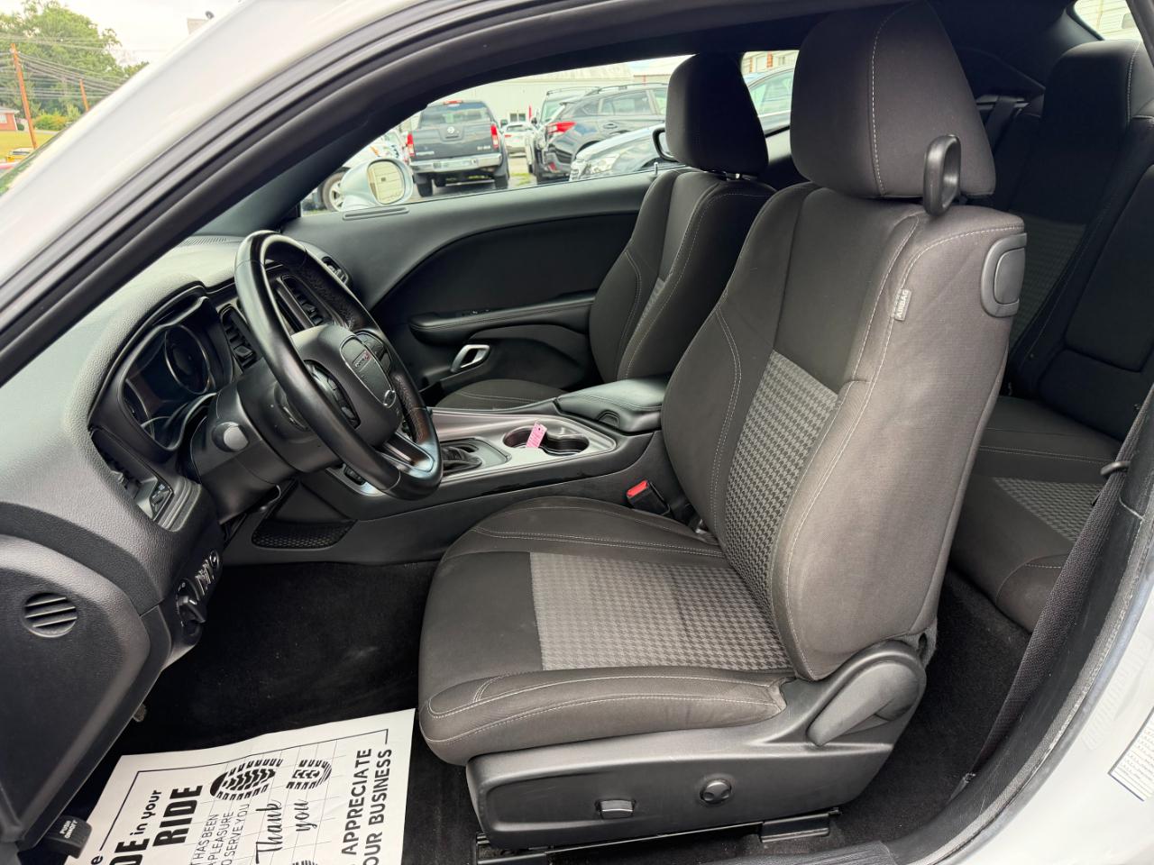 Dodge Challenger SXT 2023