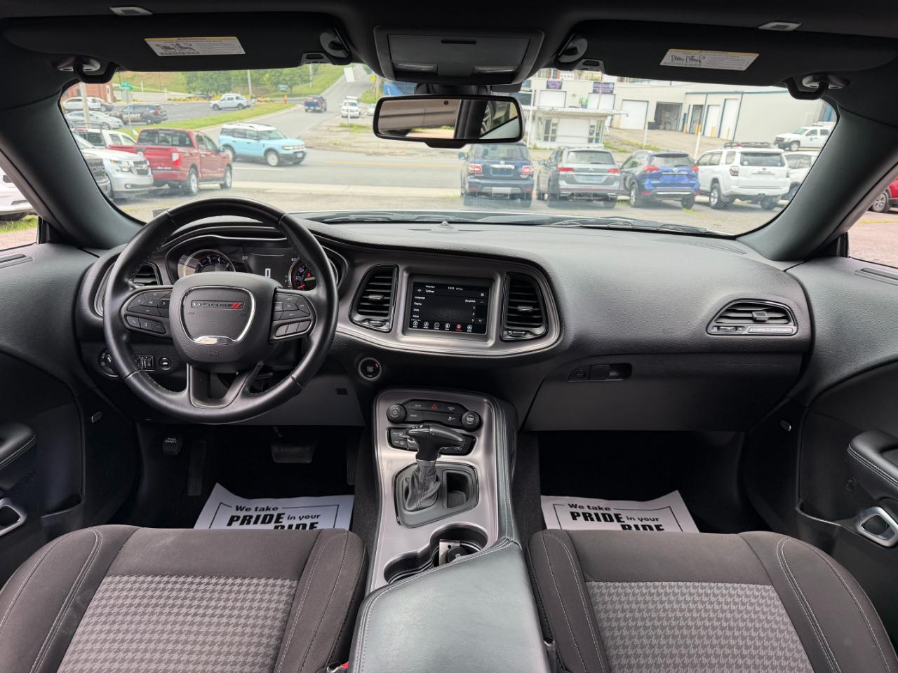 Dodge Challenger SXT 2023