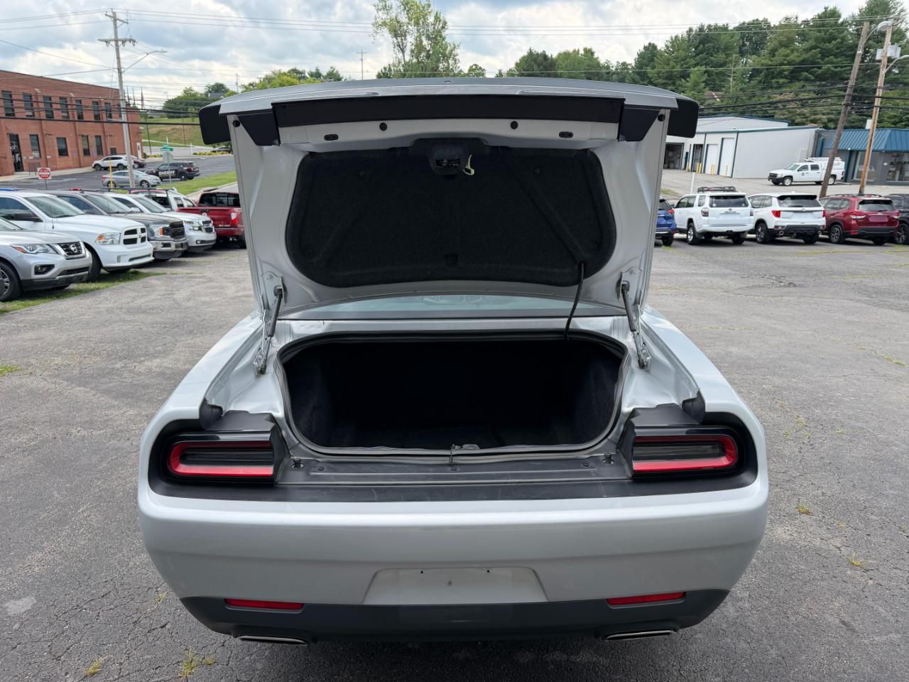 Dodge Challenger SXT 2023
