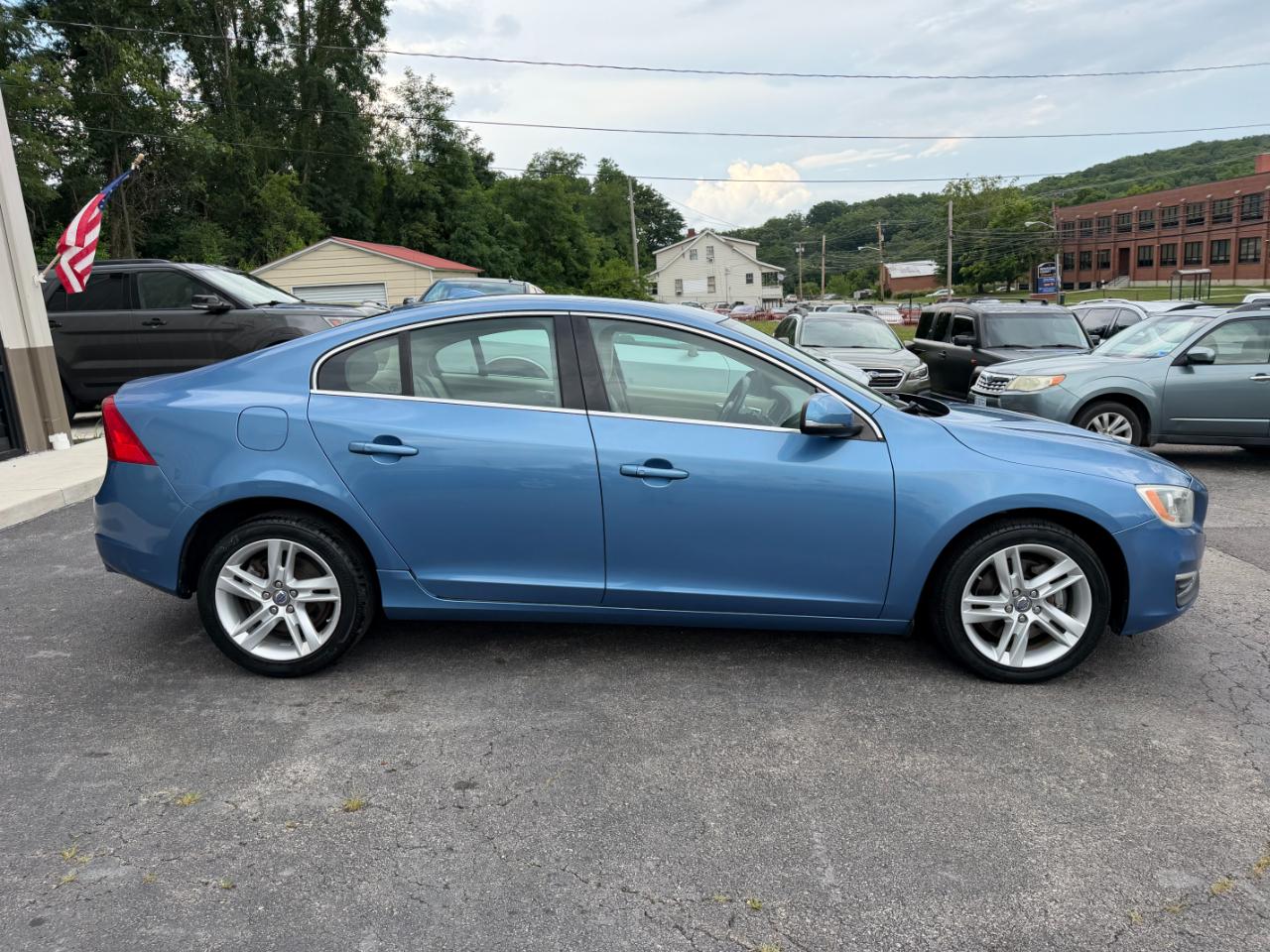 Volvo S60 2.5L Turbo AWD Auto w/Sunroof 2014