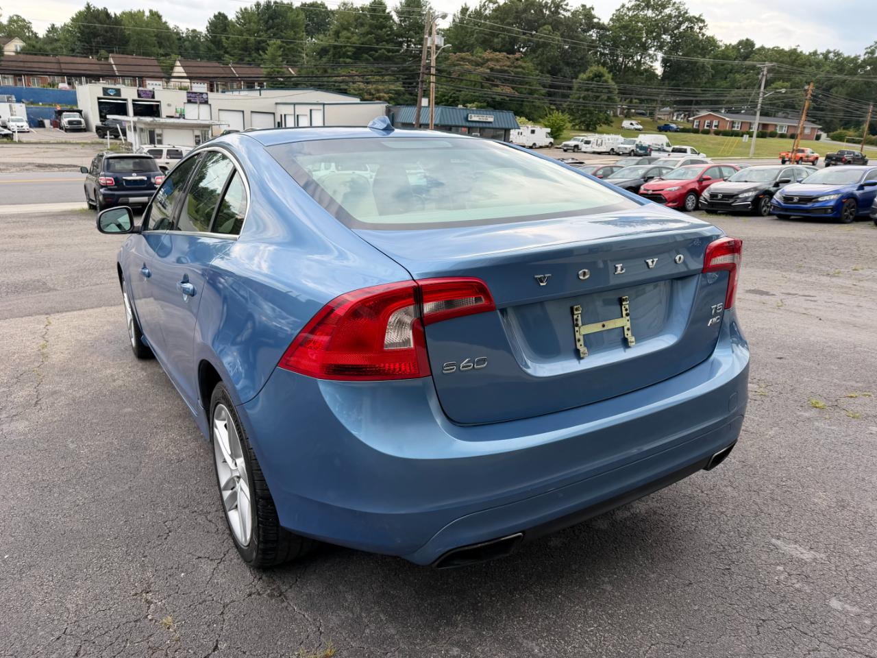 Volvo S60 2.5L Turbo AWD Auto w/Sunroof 2014