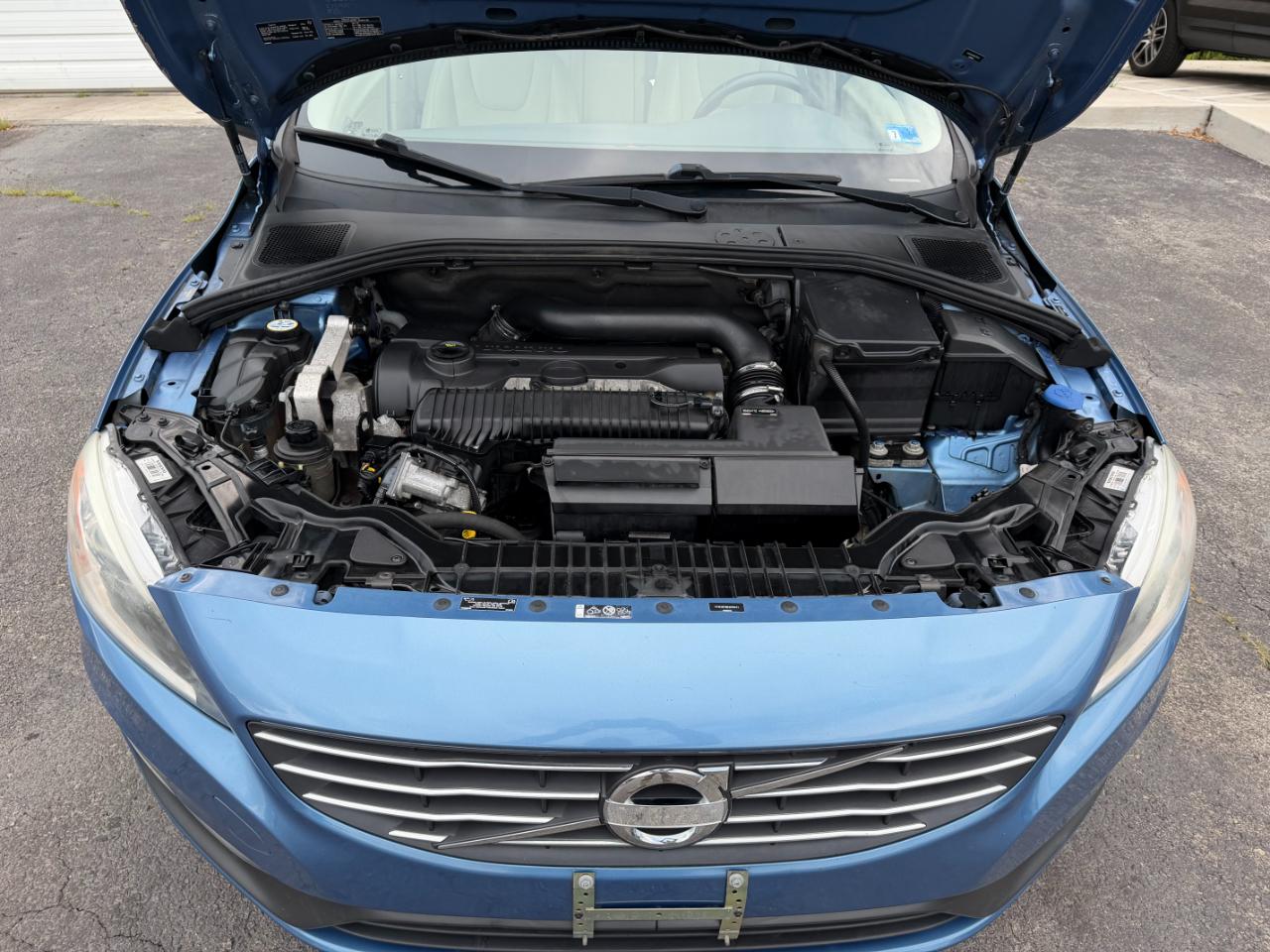 Volvo S60 2.5L Turbo AWD Auto w/Sunroof 2014