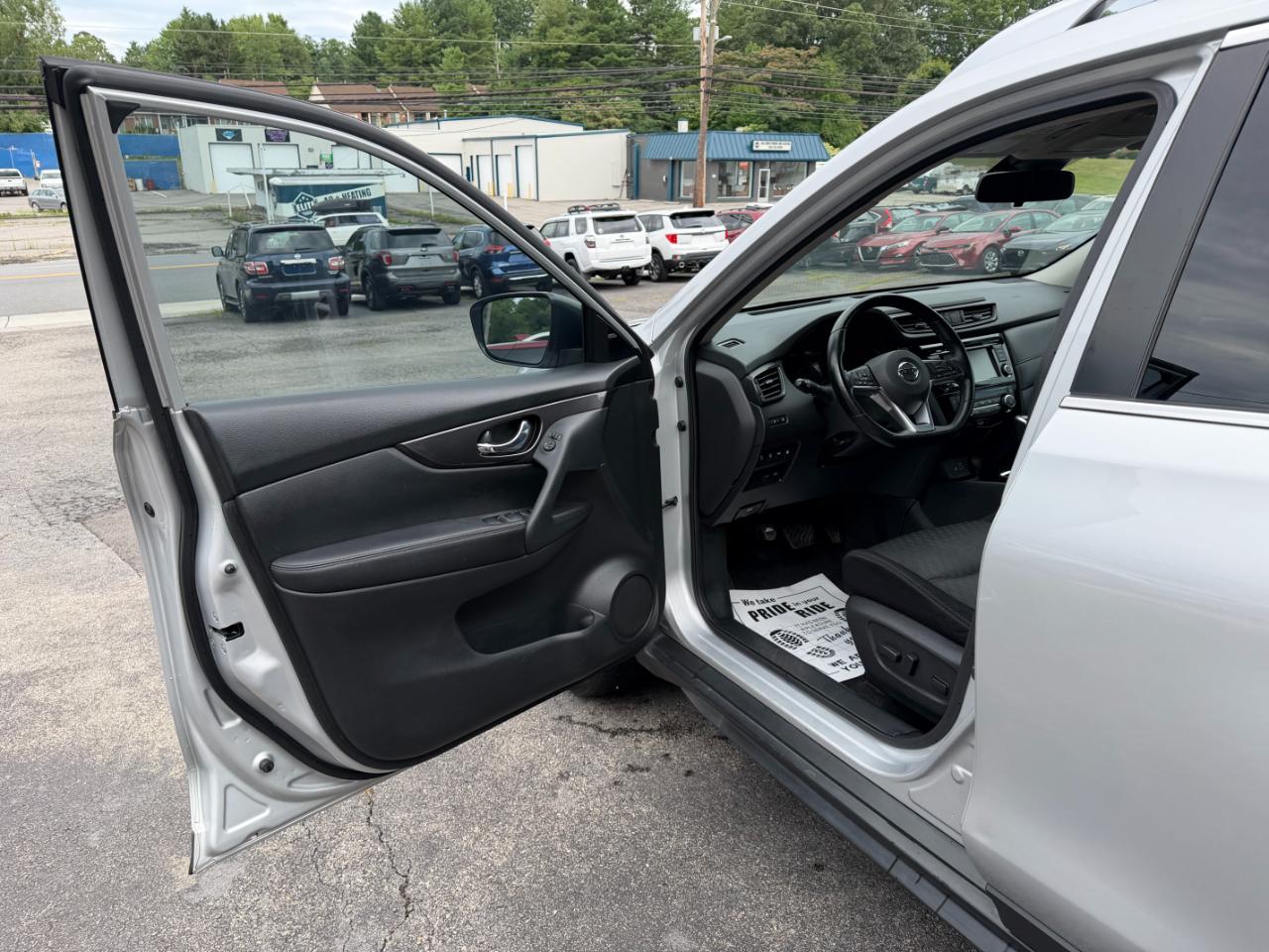 Nissan Rogue S 2020