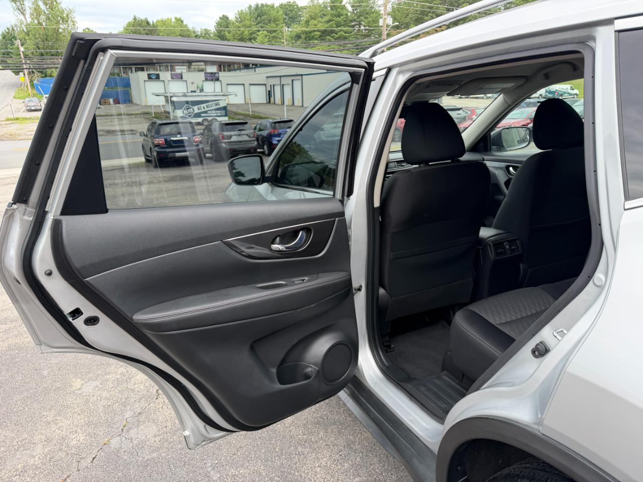 Nissan Rogue S 2020