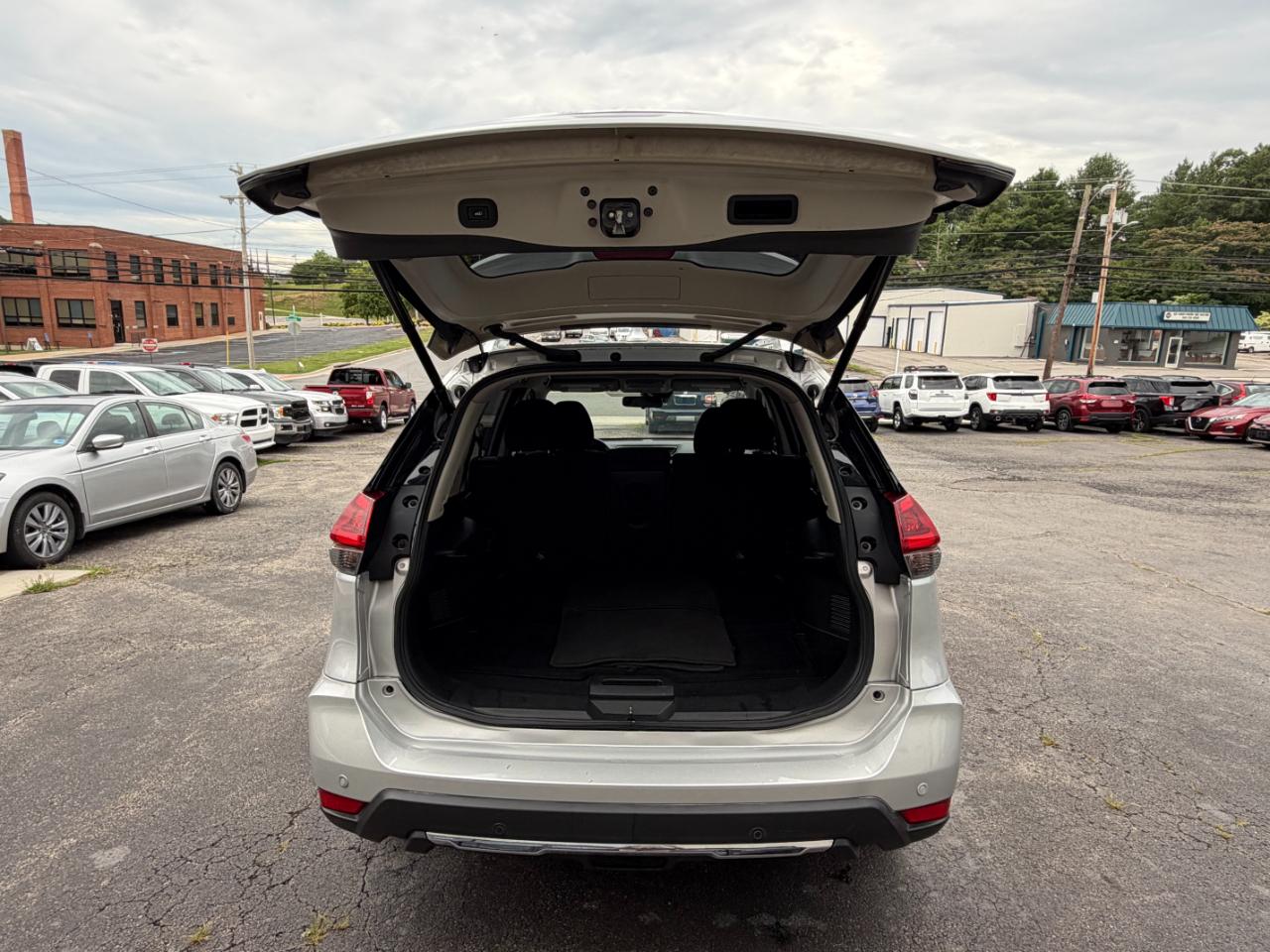 Nissan Rogue S 2020