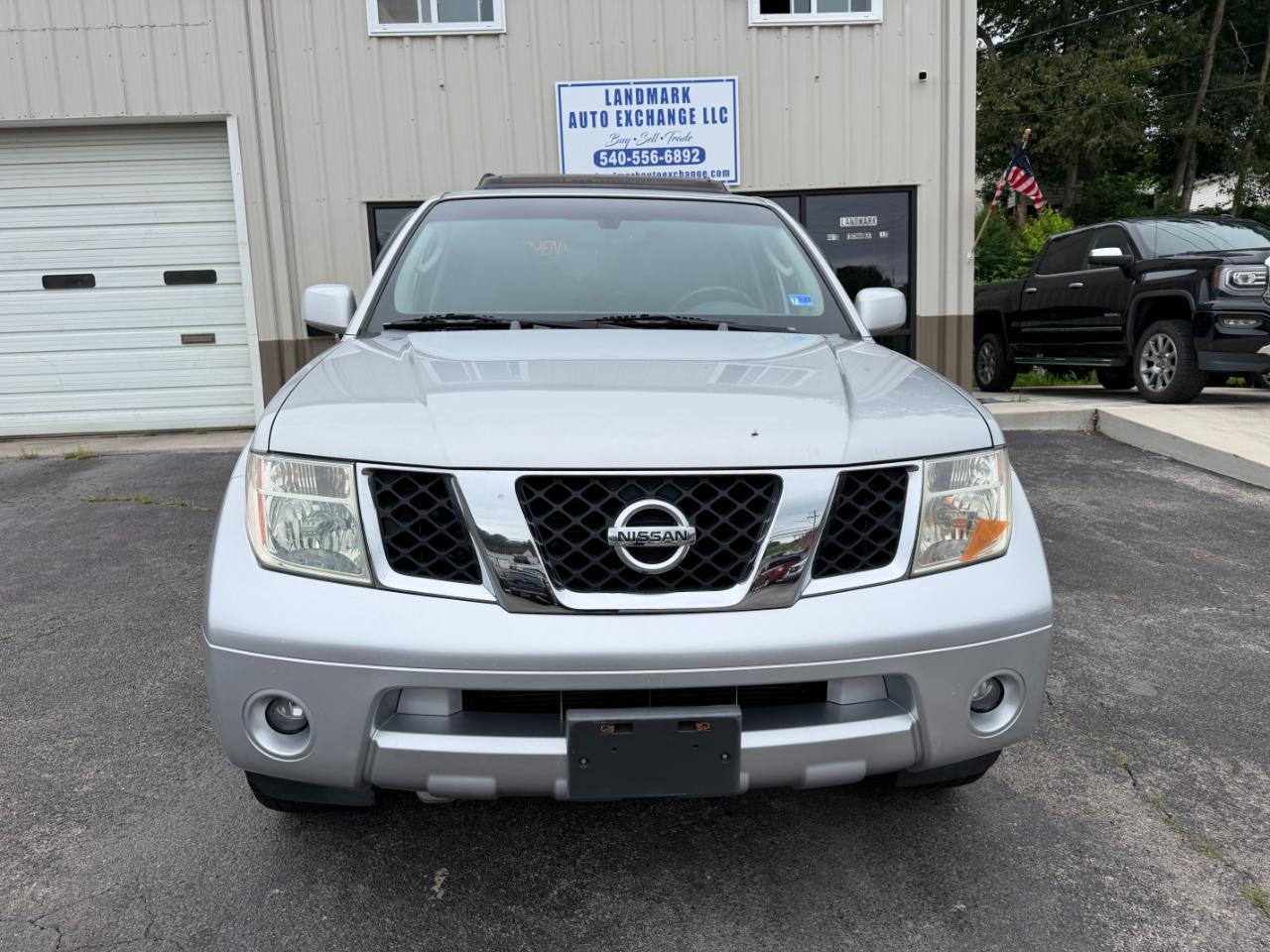 Nissan Pathfinder SE 4WD 2006