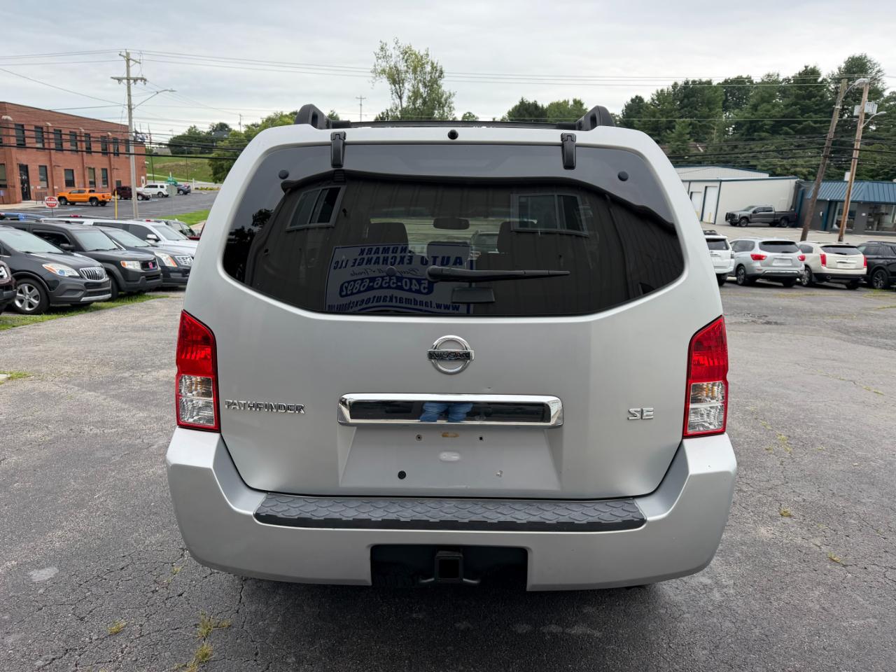 Nissan Pathfinder SE 4WD 2006