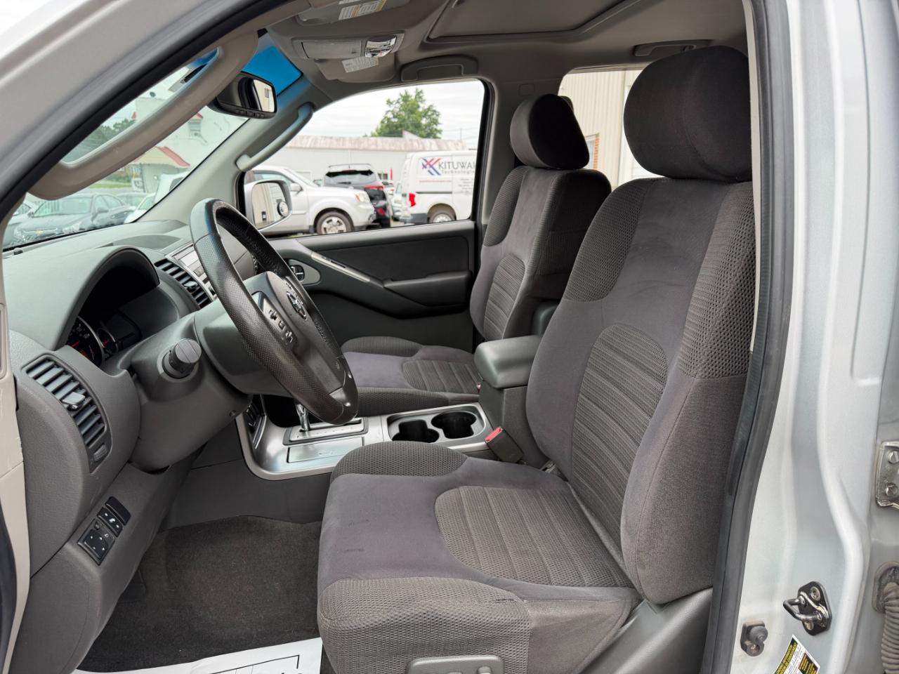 Nissan Pathfinder SE 4WD 2006