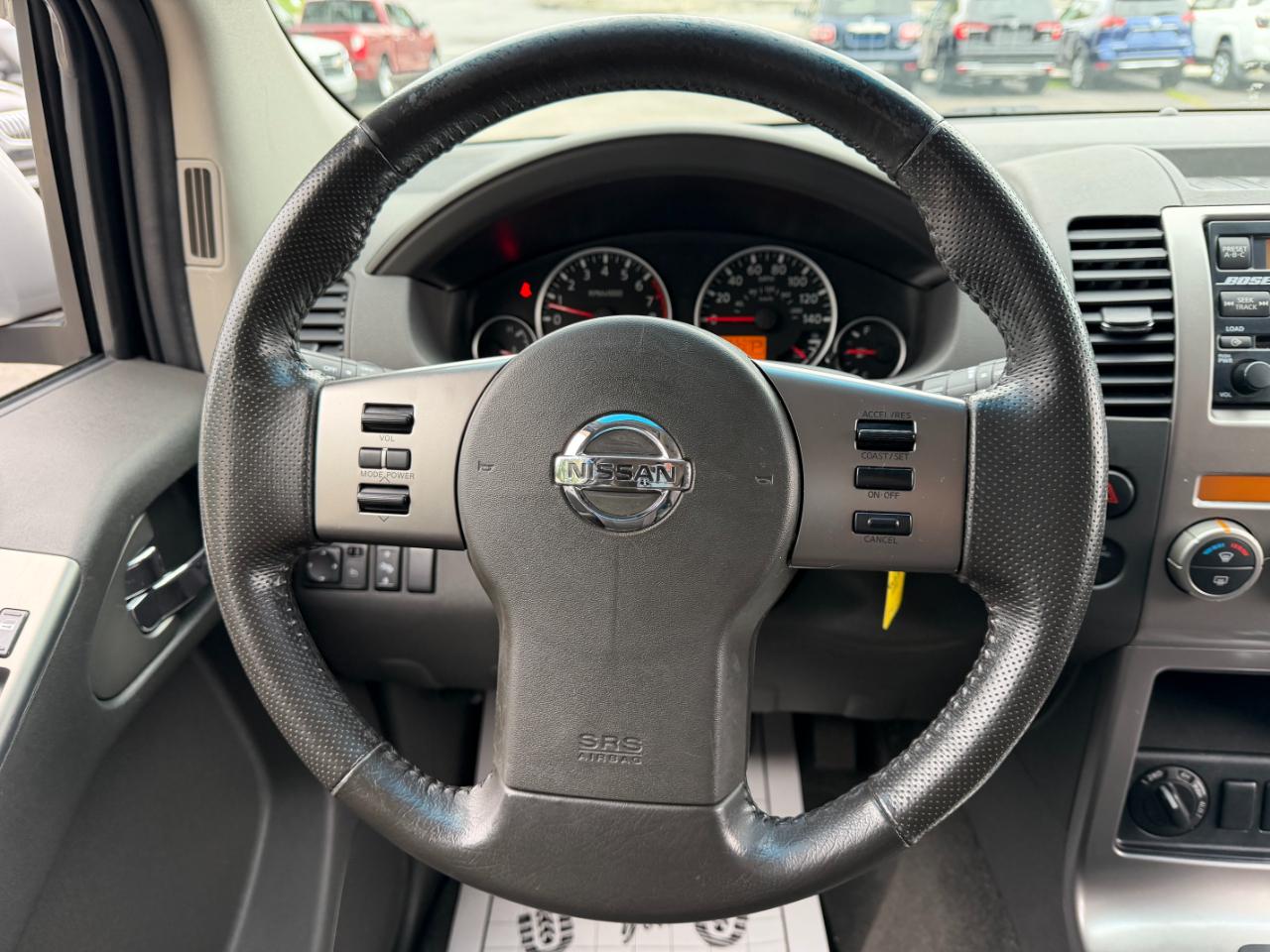 Nissan Pathfinder SE 4WD 2006