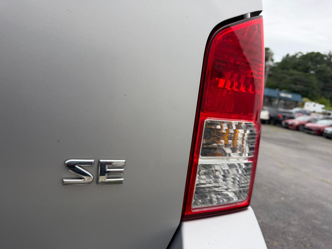 Nissan Pathfinder SE 4WD 2006