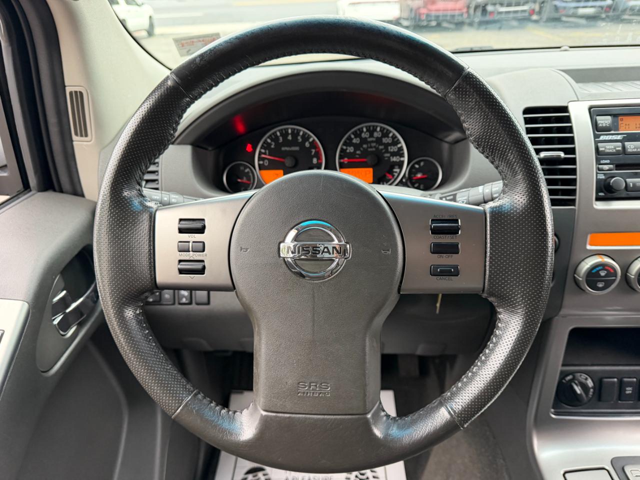 Nissan Pathfinder SE 4WD 2006