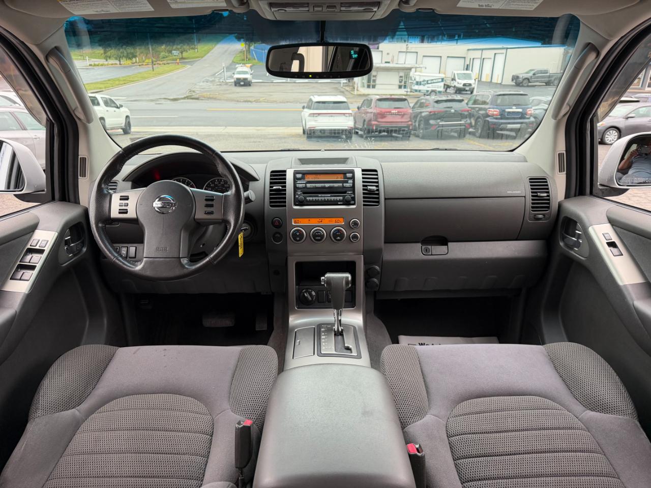 Nissan Pathfinder SE 4WD 2006