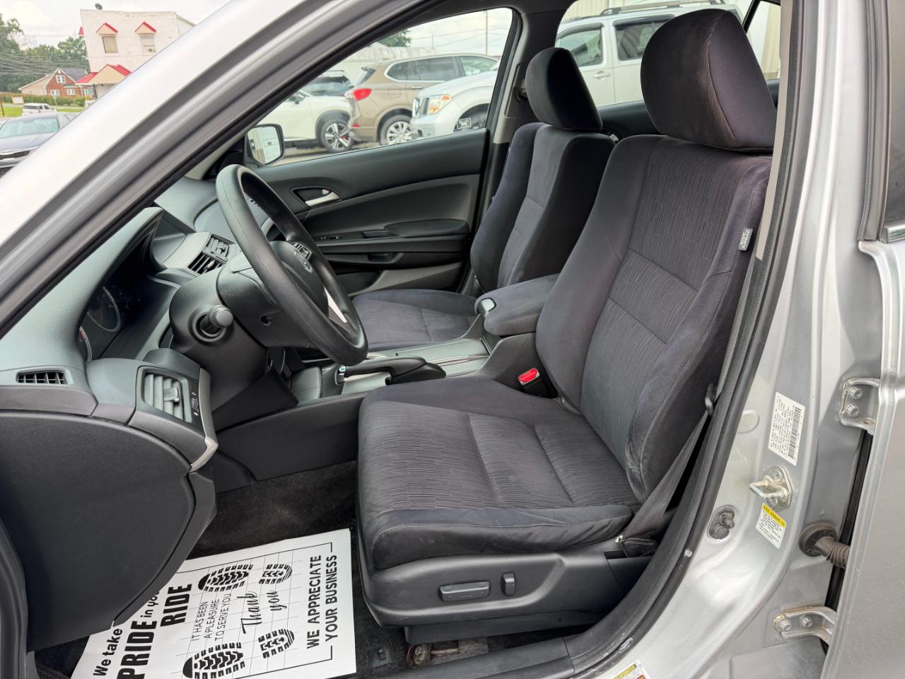 Honda Accord LX-P Sedan AT 2012