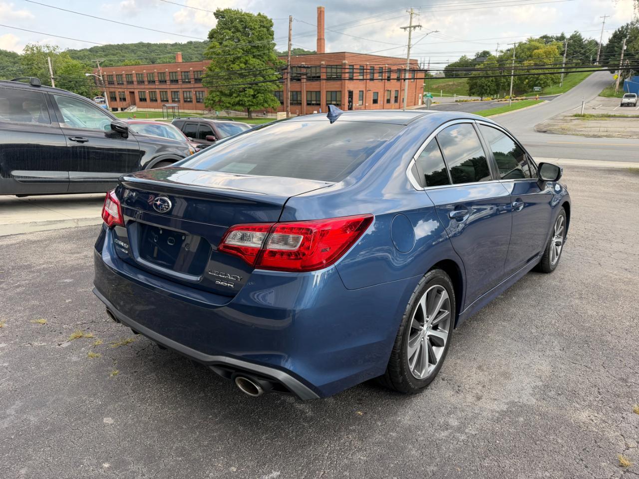 Subaru Legacy 3.6R Limited 2019