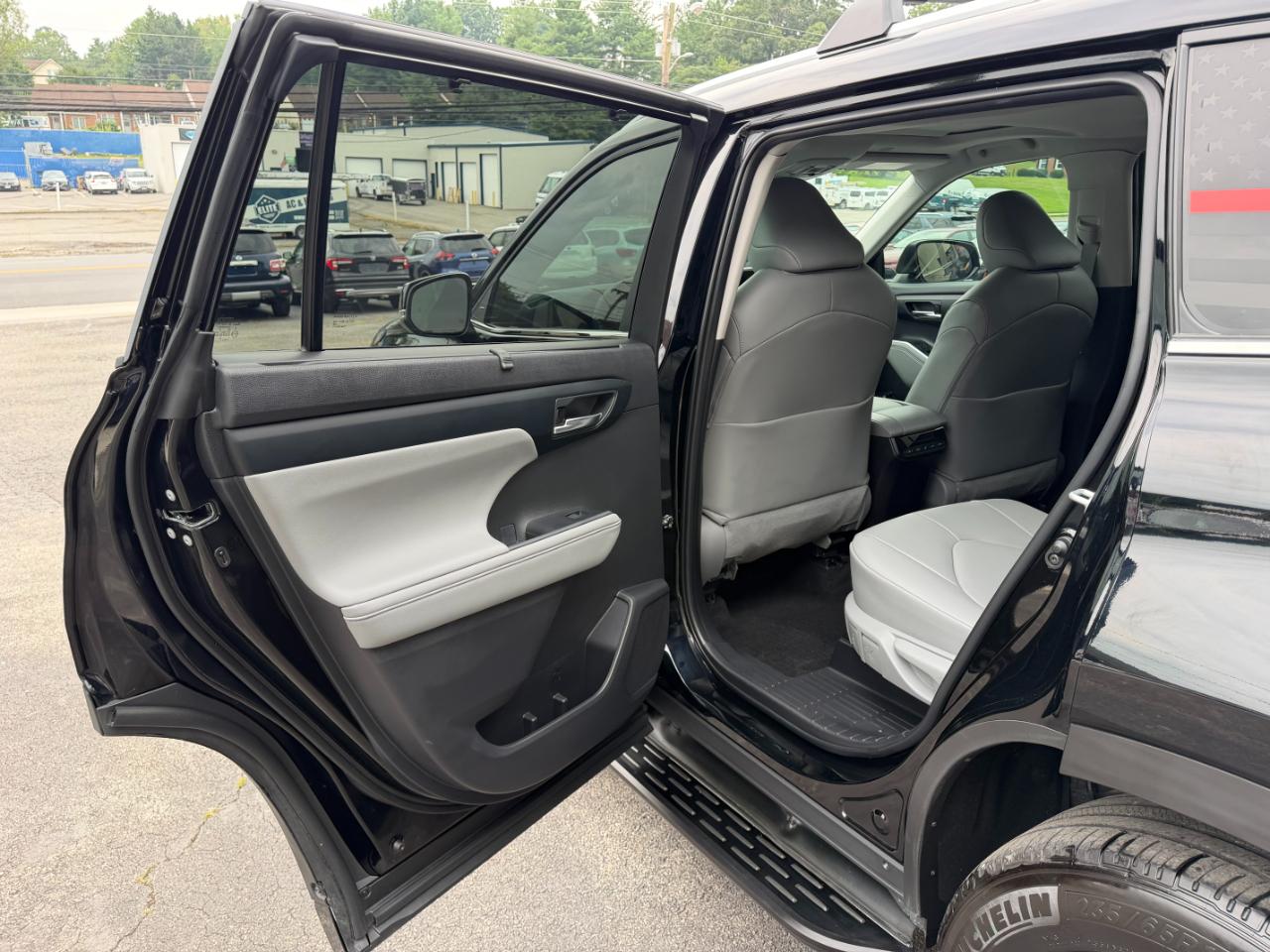 Toyota Highlander  2024