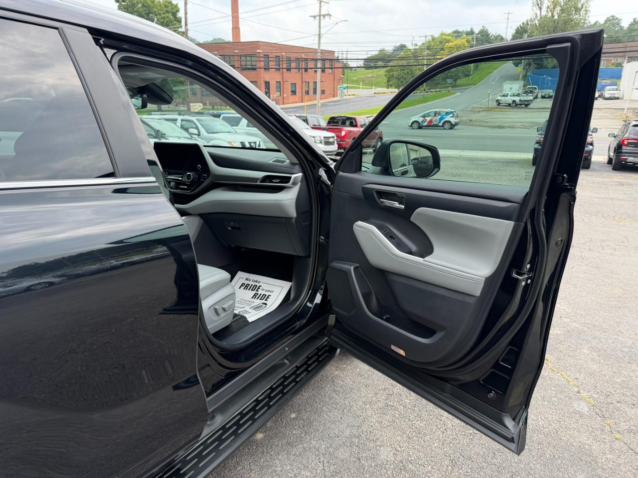 Toyota Highlander  2024