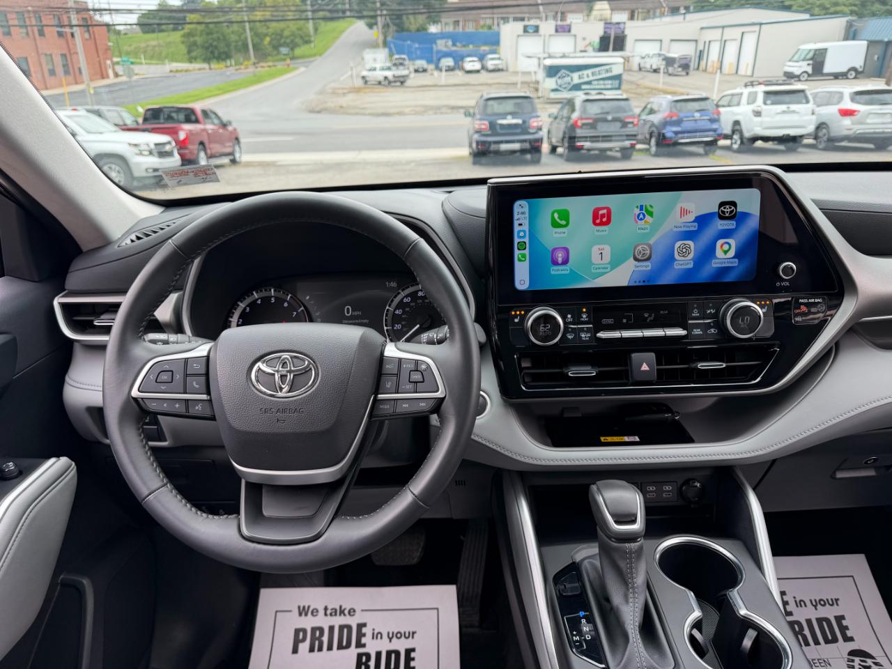 Toyota Highlander  2024