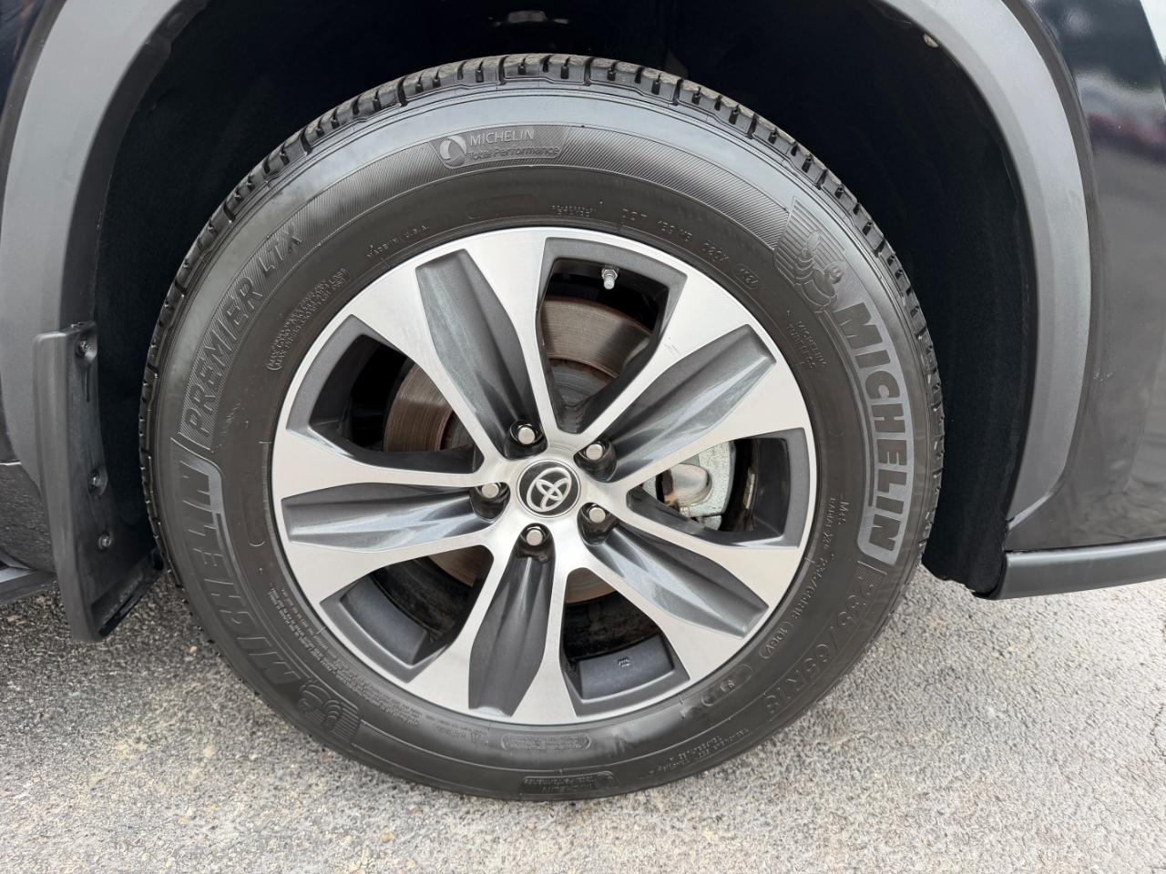 Toyota Highlander  2024