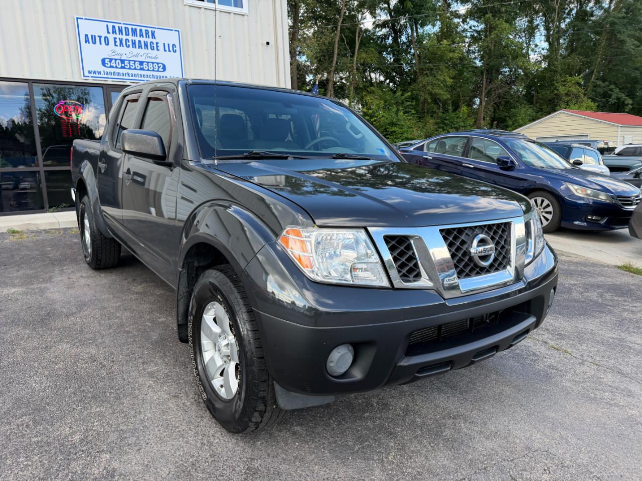 Nissan Frontier SV Crew Cab 4WD 2012