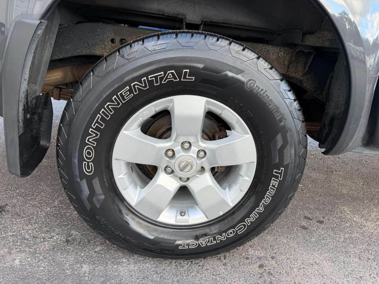 Nissan Frontier SV Crew Cab 4WD 2012