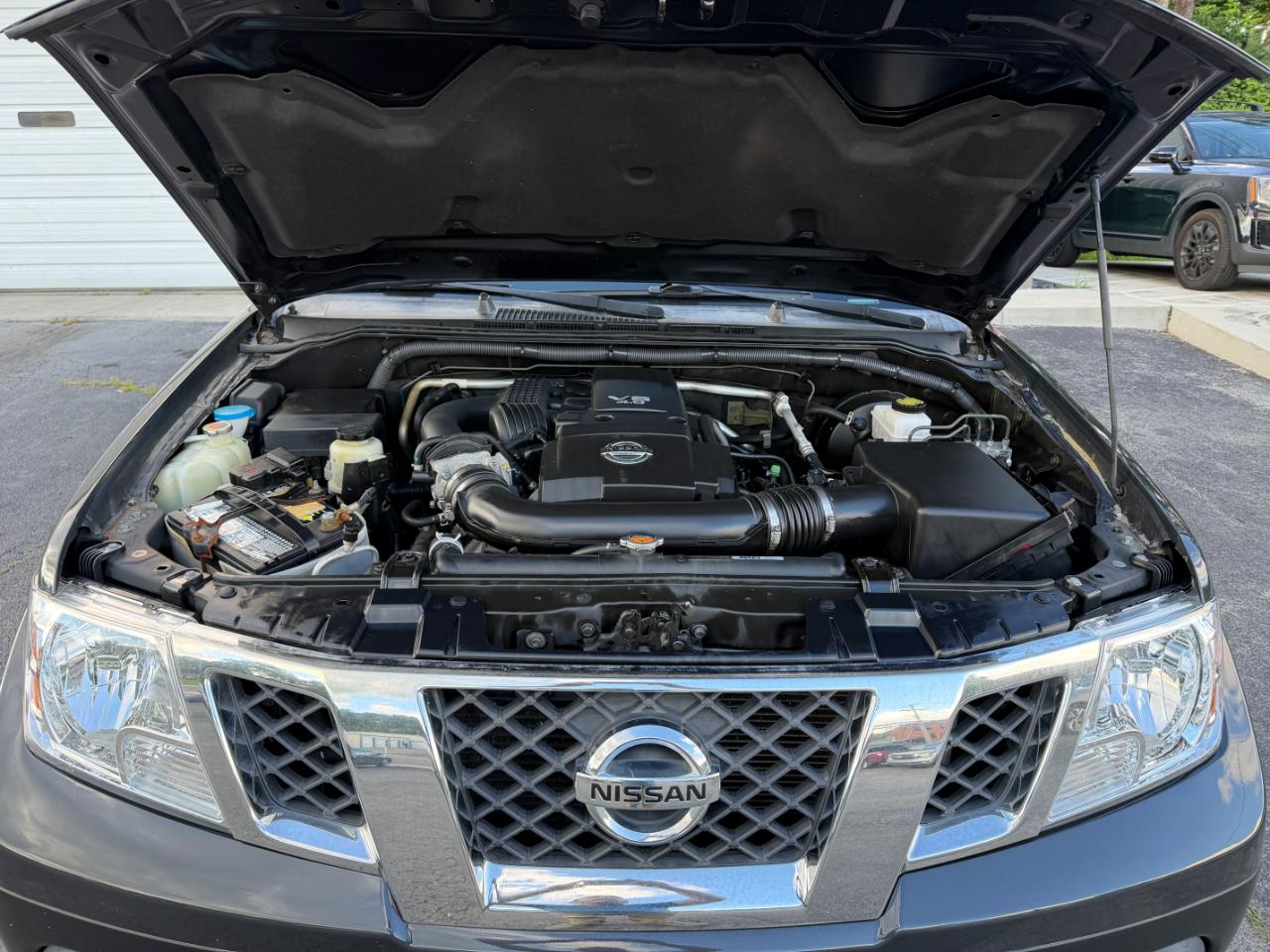 Nissan Frontier SV Crew Cab 4WD 2012