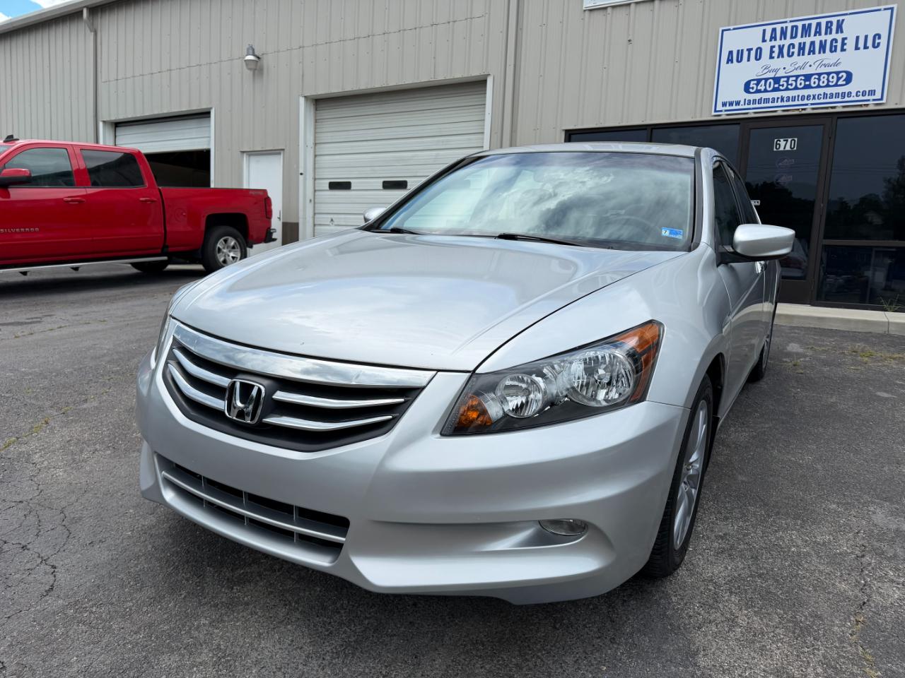 Honda Accord EX-L V-6 Sedan AT 2011