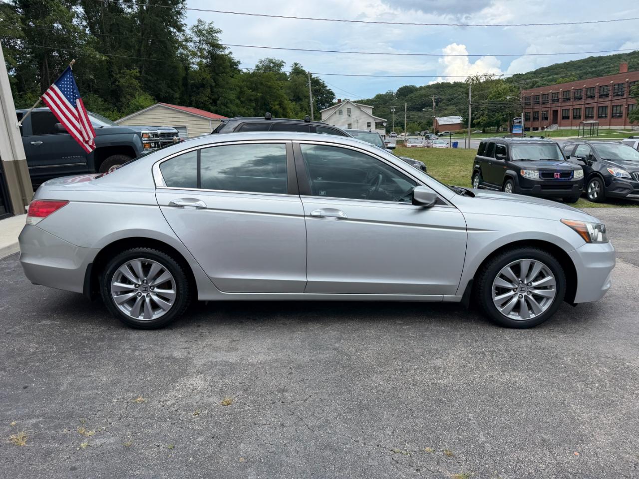 Honda Accord EX-L V-6 Sedan AT 2011