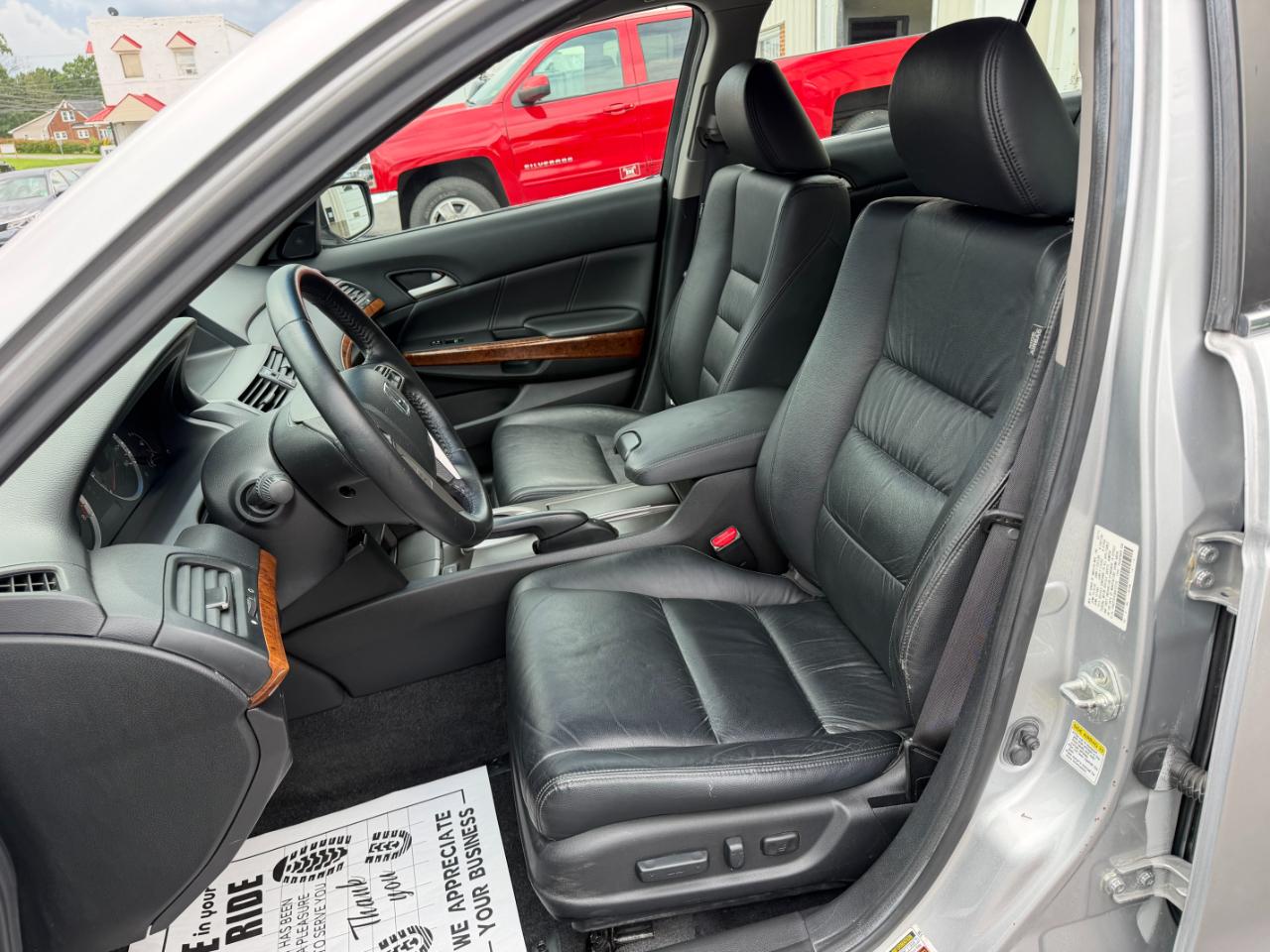 Honda Accord EX-L V-6 Sedan AT 2011