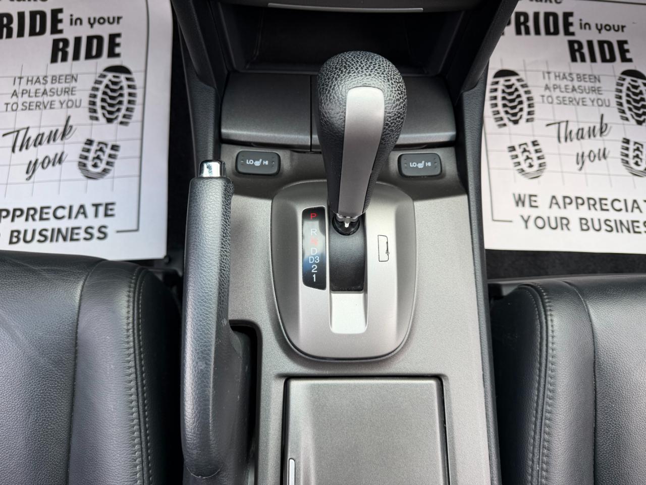 Honda Accord EX-L V-6 Sedan AT 2011
