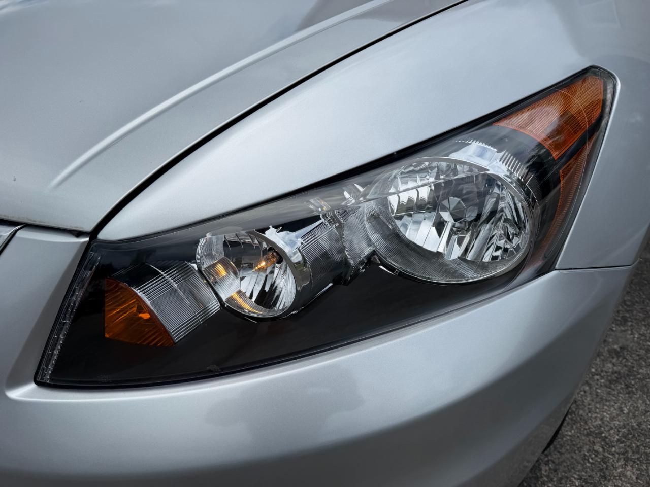 Honda Accord EX-L V-6 Sedan AT 2011