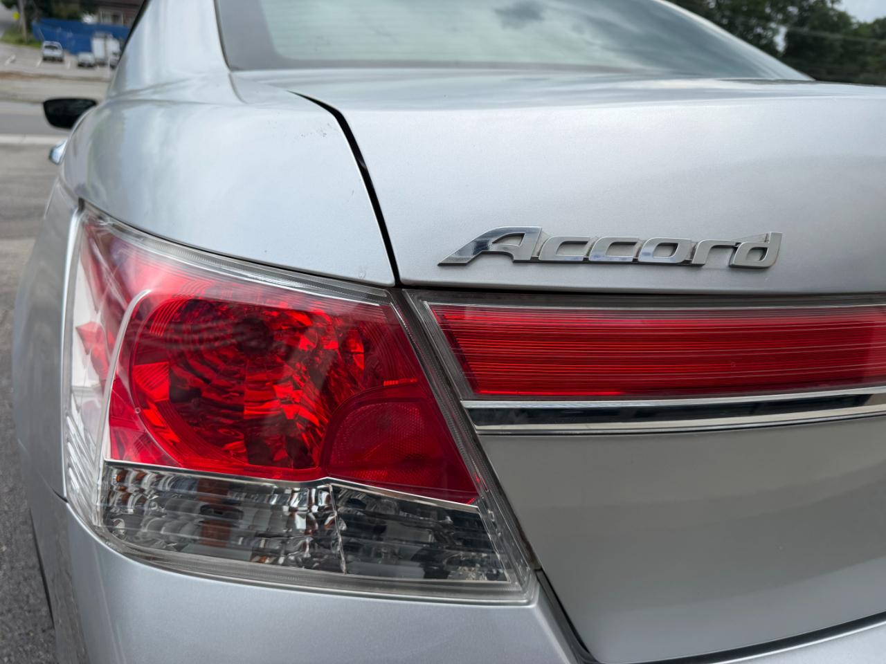 Honda Accord EX-L V-6 Sedan AT 2011