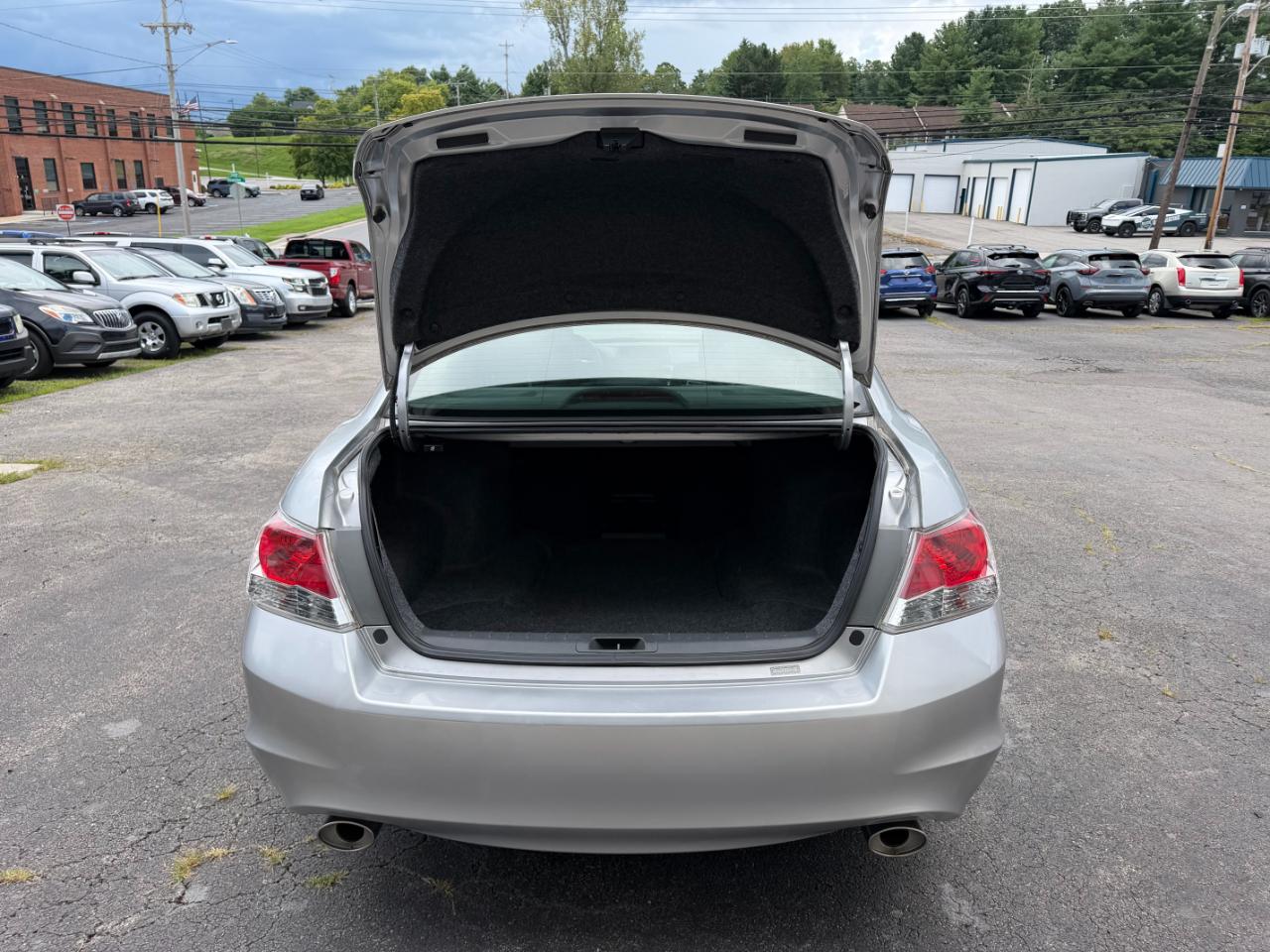 Honda Accord EX-L V-6 Sedan AT 2011