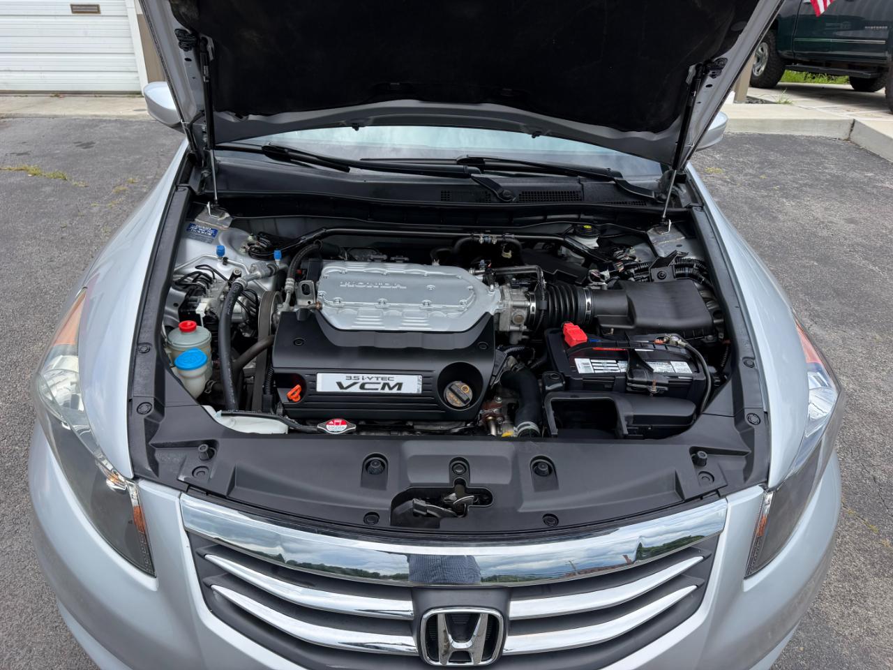 Honda Accord EX-L V-6 Sedan AT 2011
