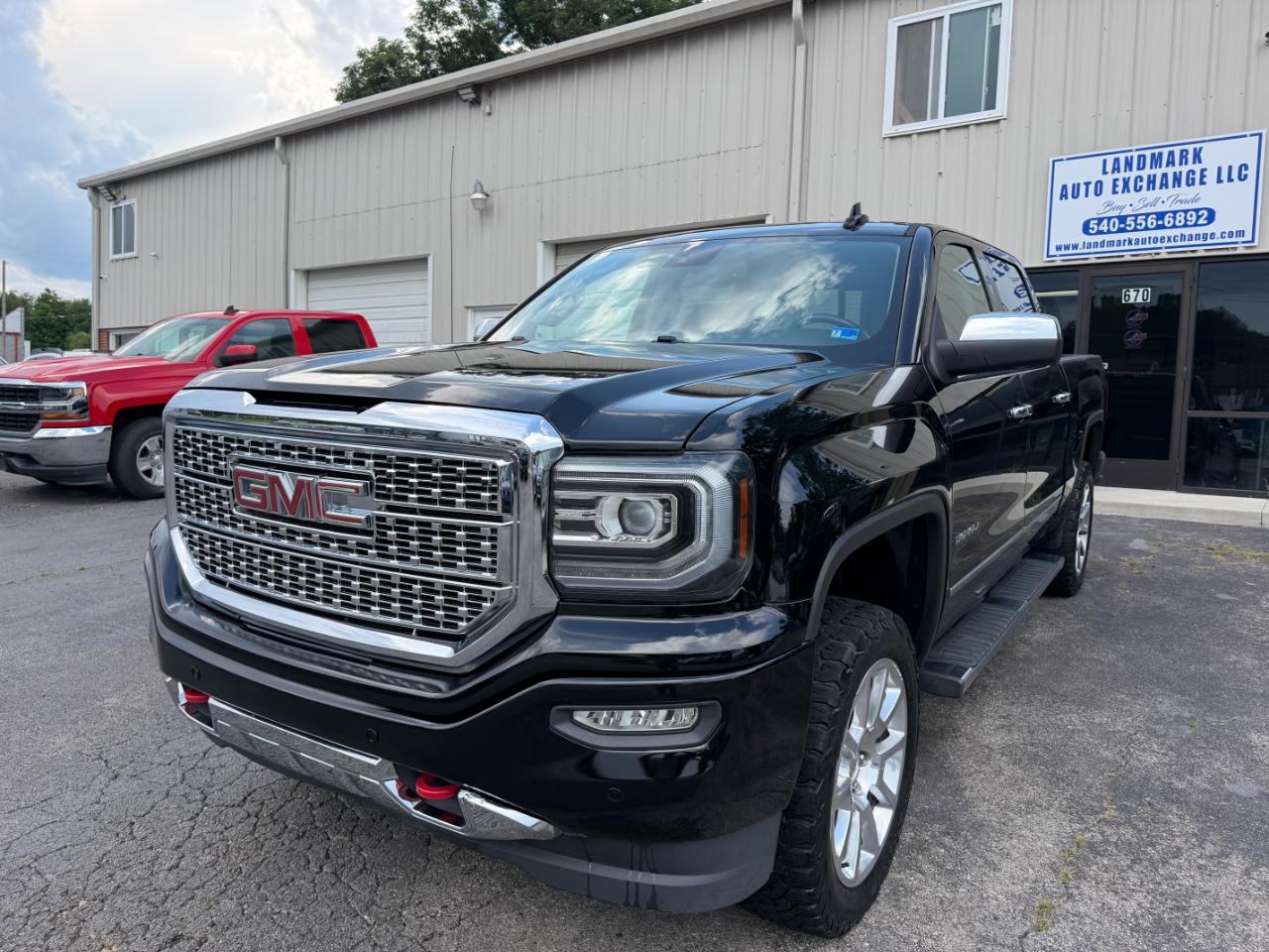 GMC Sierra 1500 Denali Crew Cab Long Box 4WD 2018