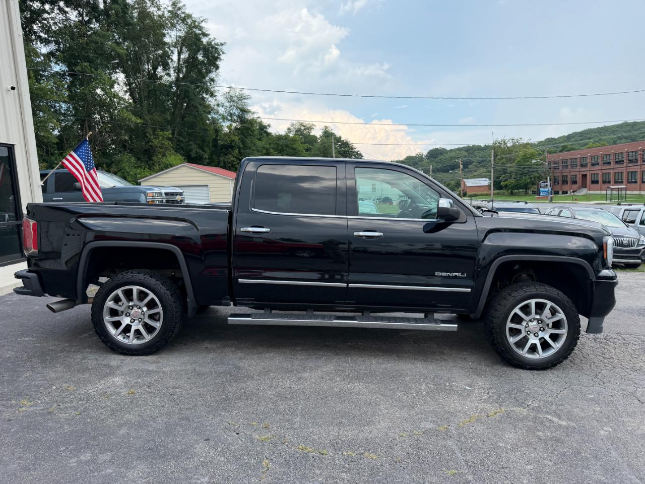 GMC Sierra 1500 Denali Crew Cab Long Box 4WD 2018