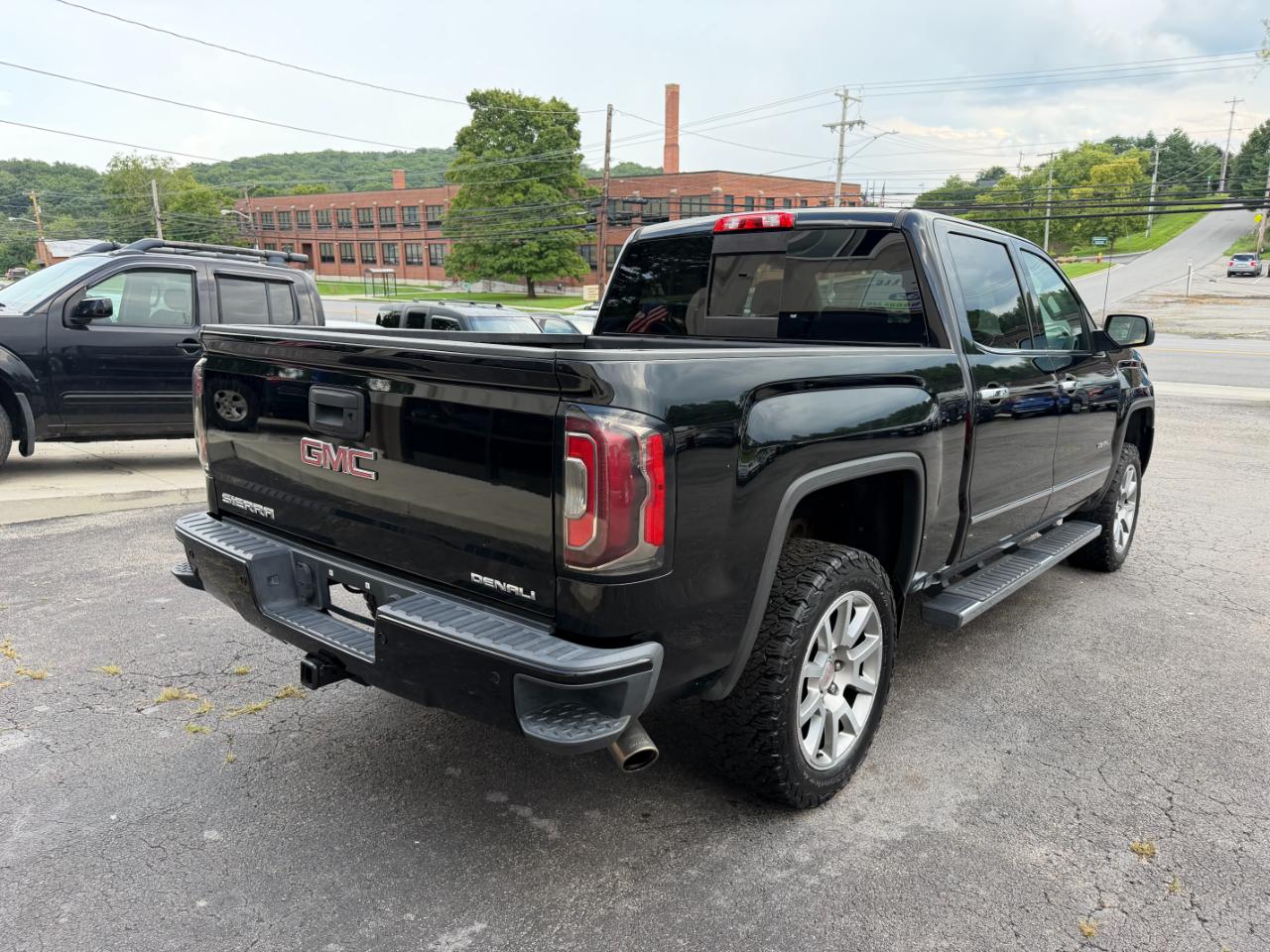 GMC Sierra 1500 Denali Crew Cab Long Box 4WD 2018