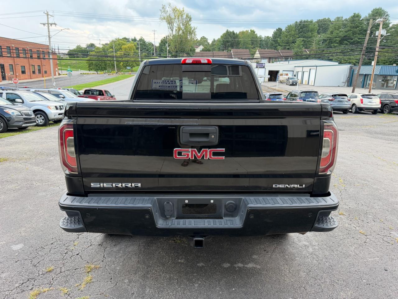 GMC Sierra 1500 Denali Crew Cab Long Box 4WD 2018