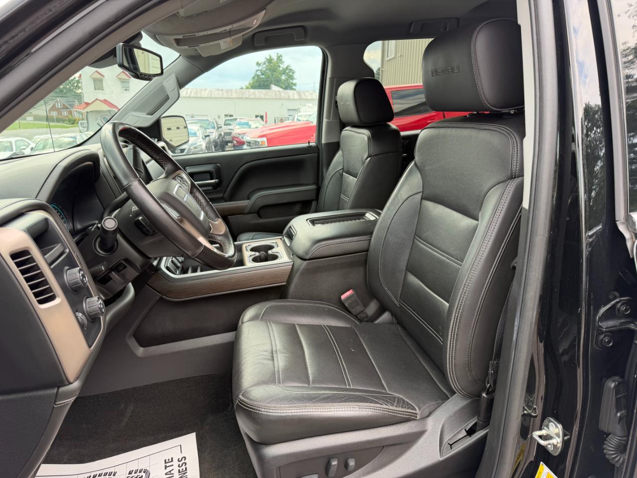 GMC Sierra 1500 Denali Crew Cab Long Box 4WD 2018