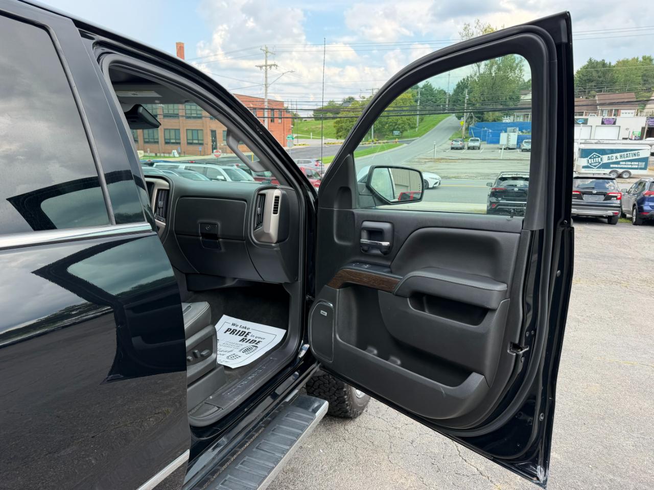 GMC Sierra 1500 Denali Crew Cab Long Box 4WD 2018