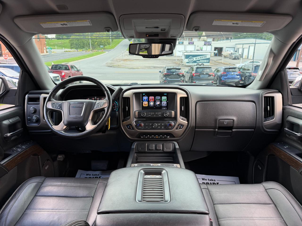 GMC Sierra 1500 Denali Crew Cab Long Box 4WD 2018