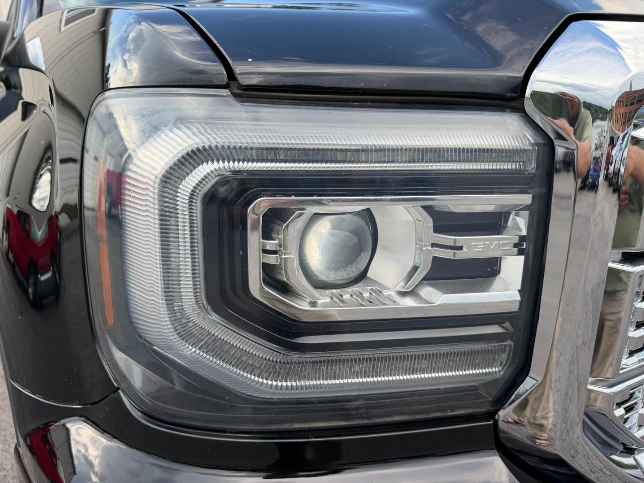 GMC Sierra 1500 Denali Crew Cab Long Box 4WD 2018