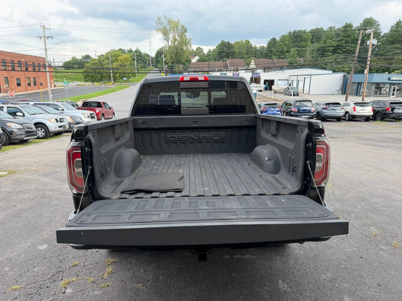 GMC Sierra 1500 Denali Crew Cab Long Box 4WD 2018