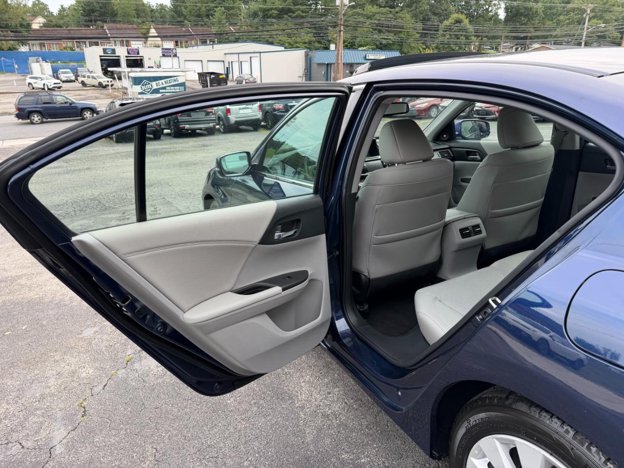 Honda Accord EX-L V6 Sedan AT 2015