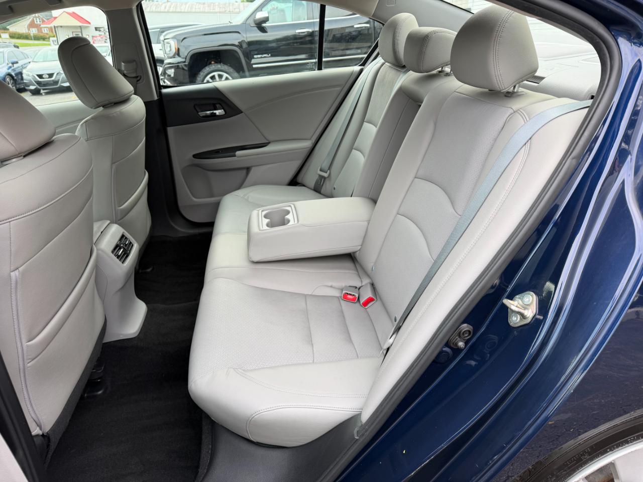 Honda Accord EX-L V6 Sedan AT 2015